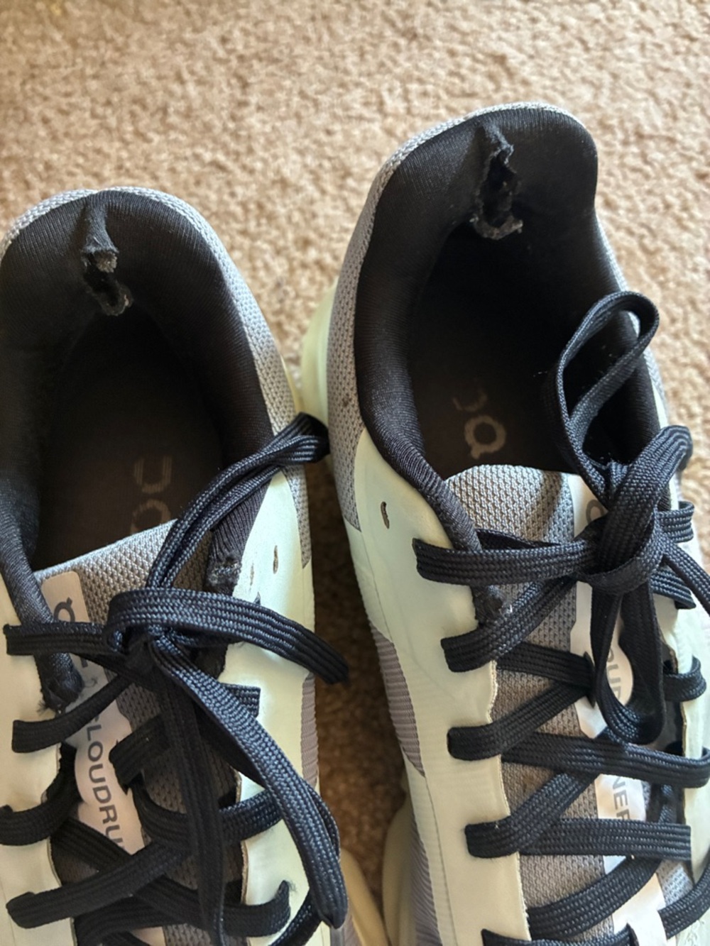 On Cloudrunner Waterproof Running Shoes Mint Green White Grey Sneakers size 8 - Picture 6 of 9